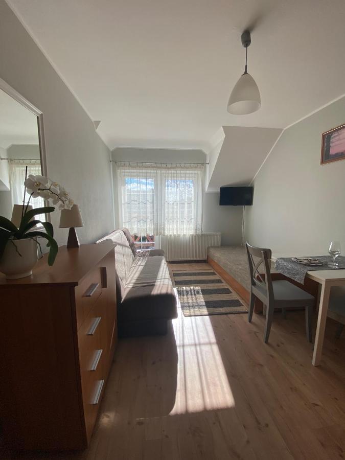 Pokoje Pod Kasztanami Jantar Buitenkant foto
