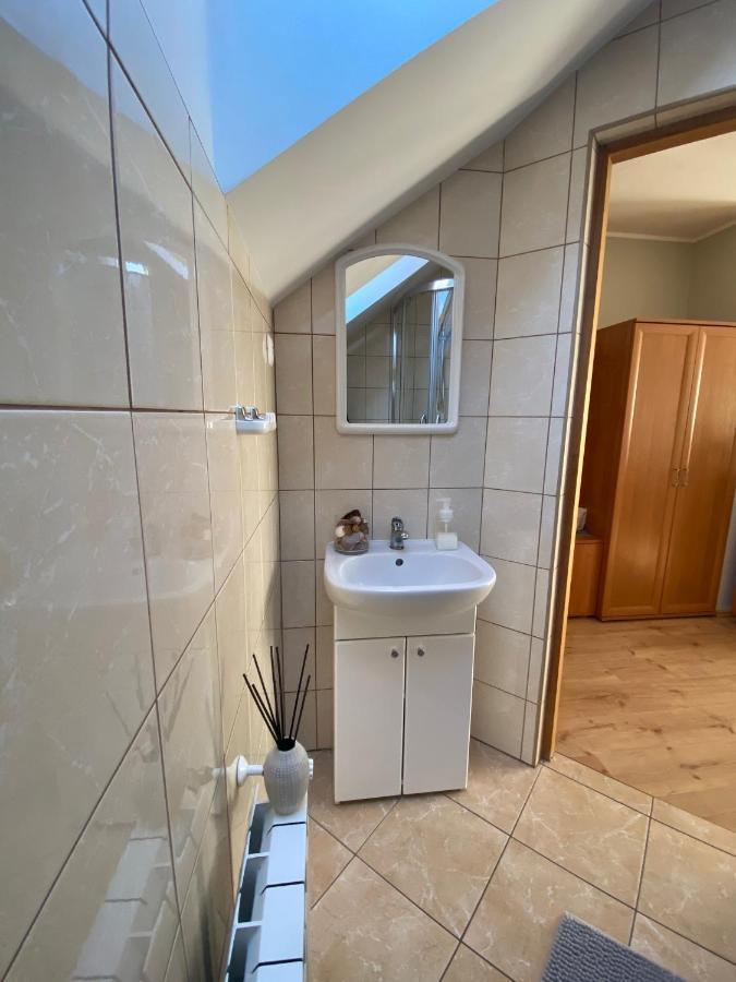Pokoje Pod Kasztanami Jantar Buitenkant foto